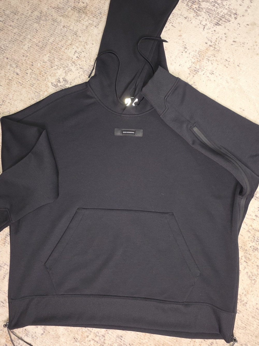 On Running Black Women's Pullover Hoodie with Kangaroo Pocket
